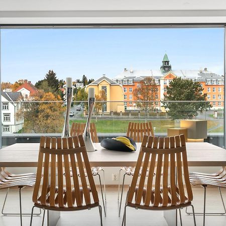 Luxury Apartment Downtown Tromso With 2 Bedrooms And 2 Bathrooms And Parking Tromsø Exterior foto