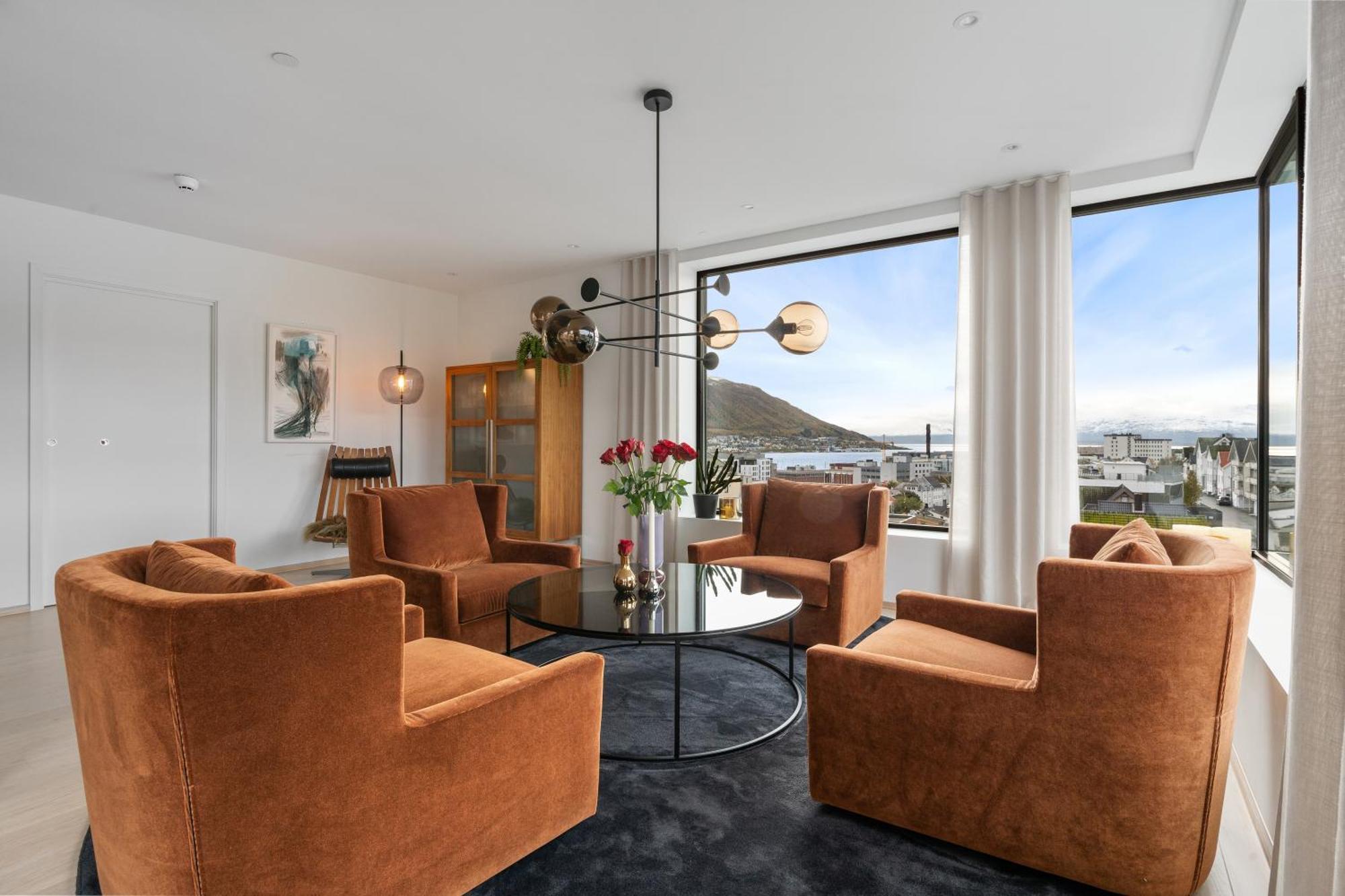Luxury Apartment Downtown Tromso With 2 Bedrooms And 2 Bathrooms And Parking Tromsø Exterior foto