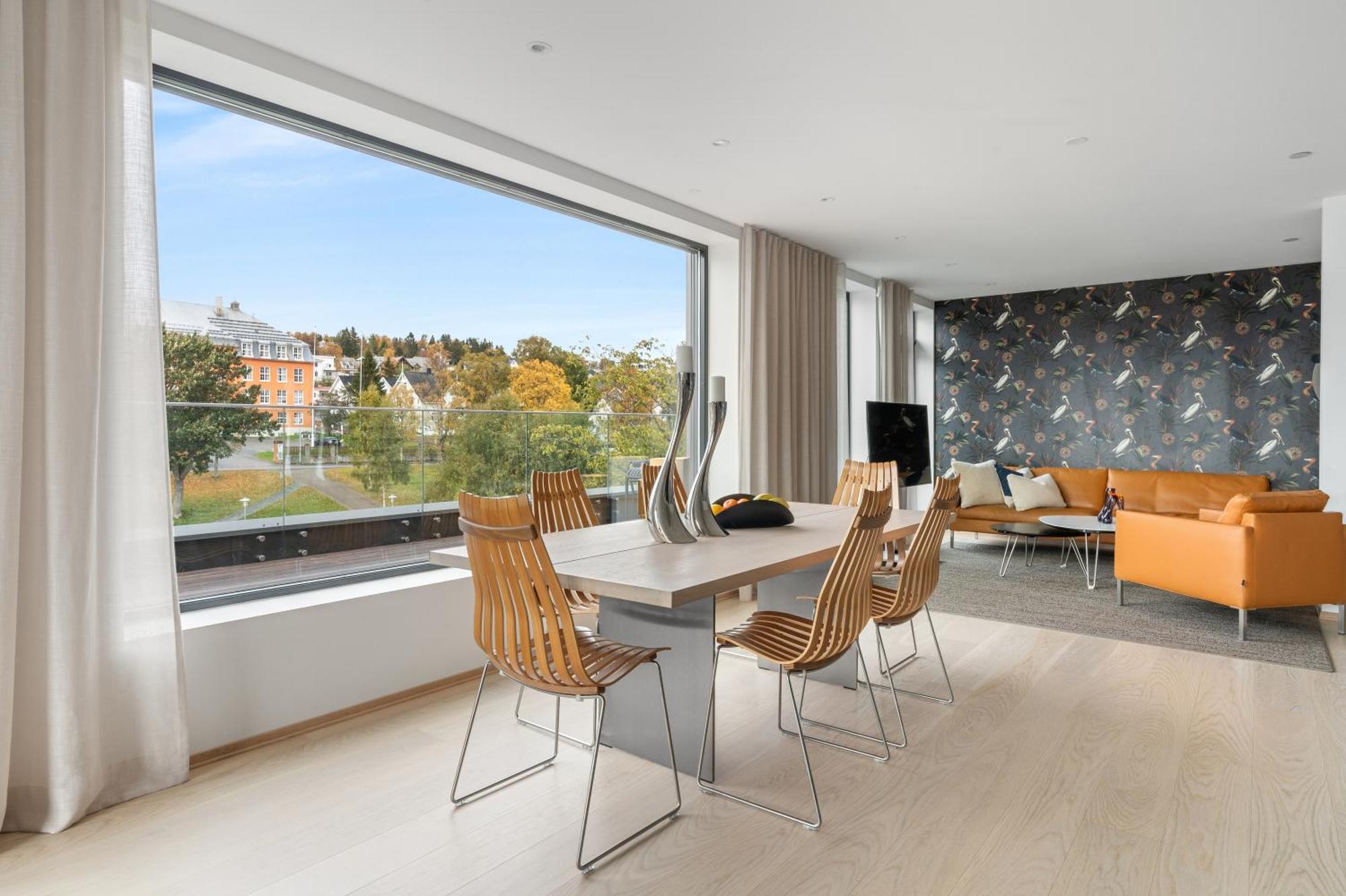 Luxury Apartment Downtown Tromso With 2 Bedrooms And 2 Bathrooms And Parking Tromsø Exterior foto